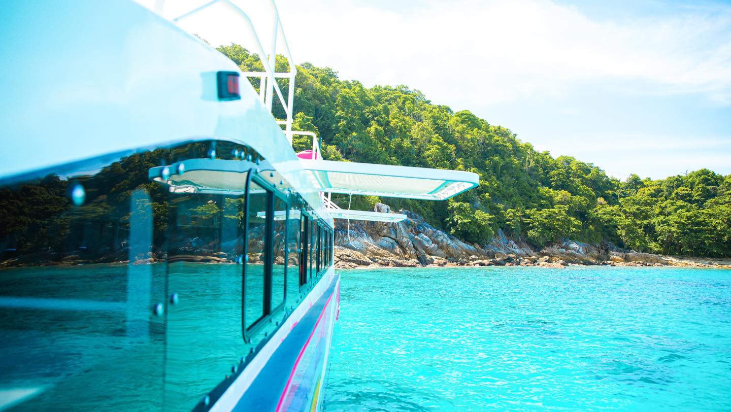 Phi Phi island tour by catamaran